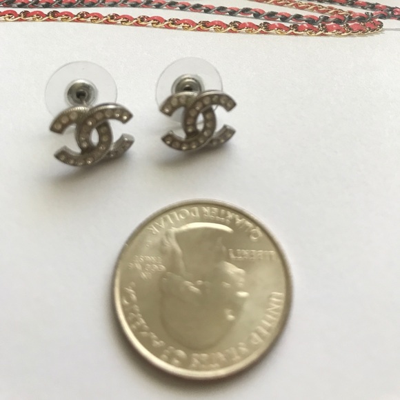 Chanel earring - Picture 4 of 5